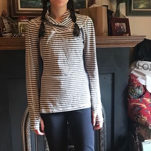 Lululemon shirt size 8